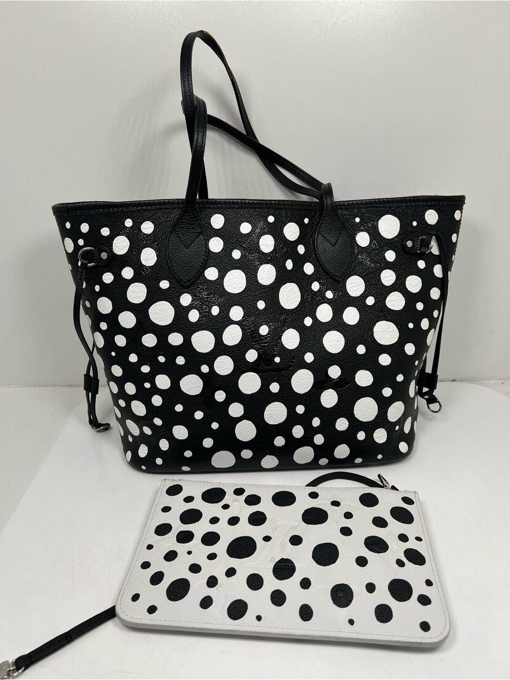 Louis Vuitton x Yayoi Kusama Neverfull MM Tote Bag for Women - Black/White Pouch